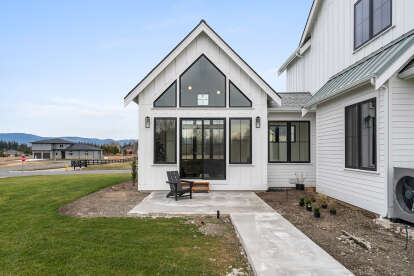 Modern Farmhouse House Plan #2464-00084 Elevation Photo