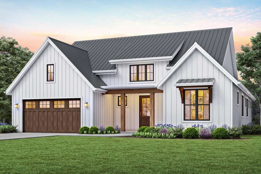 Modern Farmhouse Plan 2559-00815