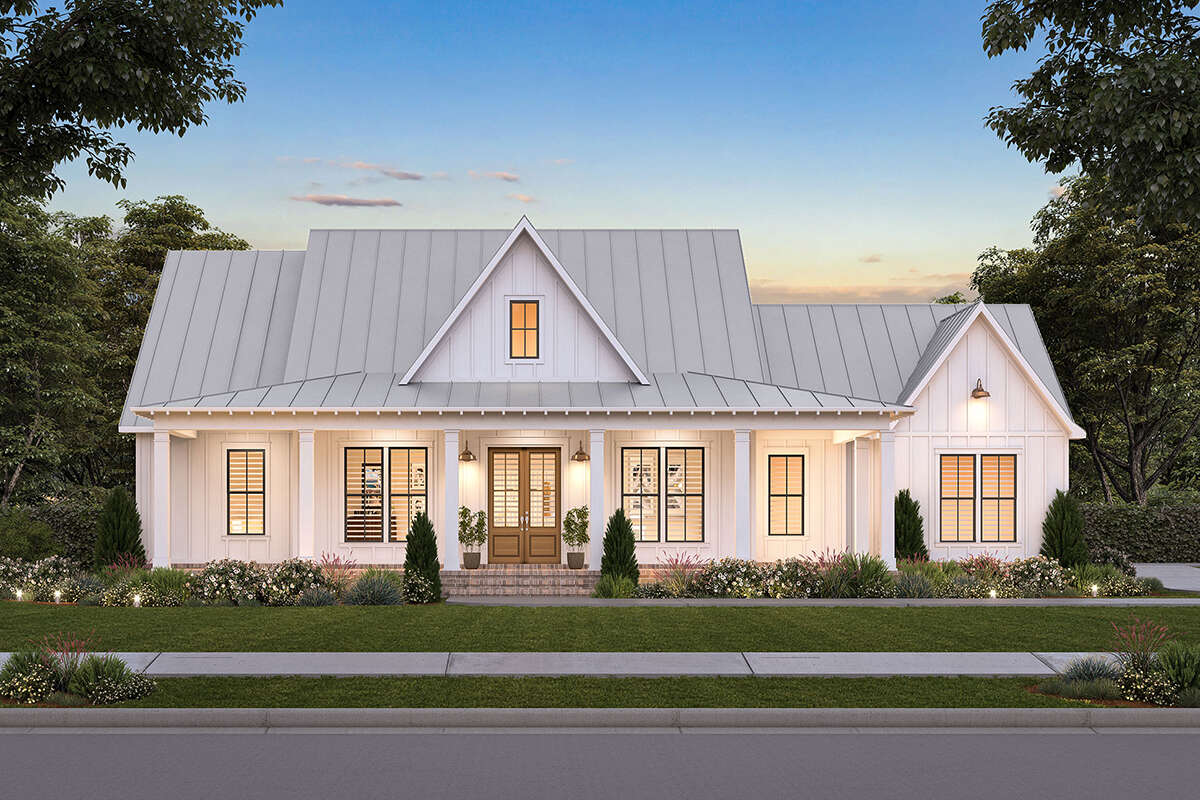 Modern Farmhouse Plan  4534-00072