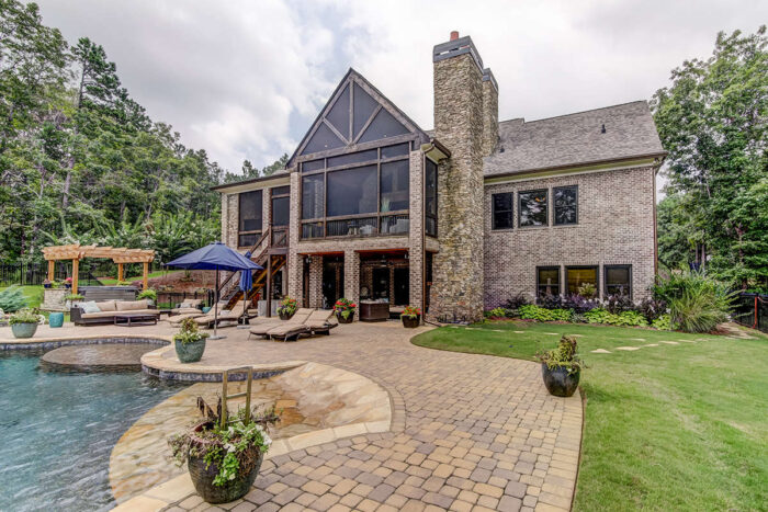 screened-in porch