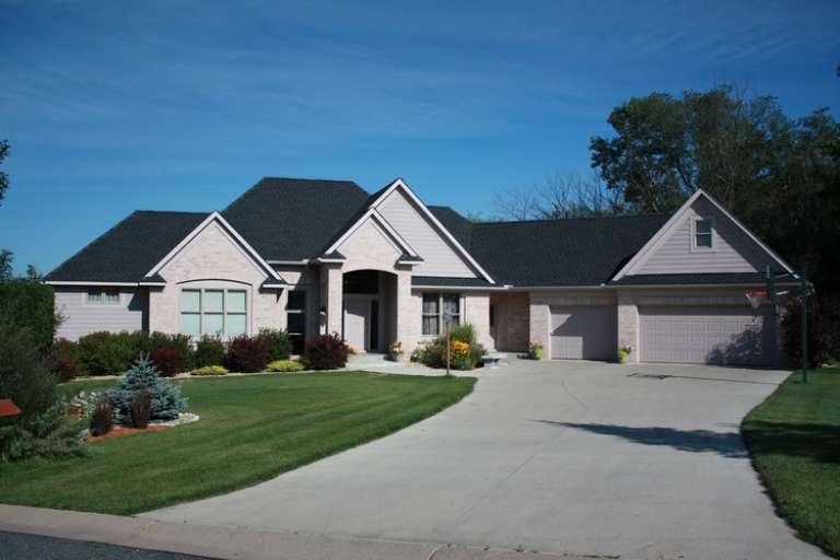 Traditional House Plan #098-00164 Elevation Photo