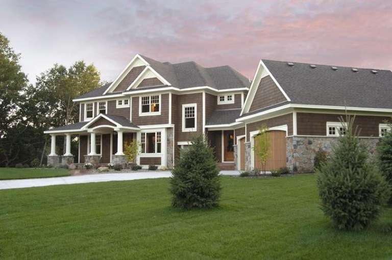 Traditional House Plan #098-00201 Elevation Photo