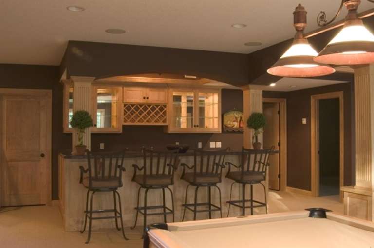 Traditional House Plan #098-00201 Additional Photo