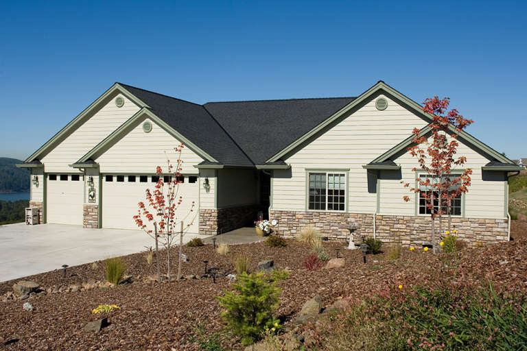 Traditional House Plan #2559-00132 Elevation Photo