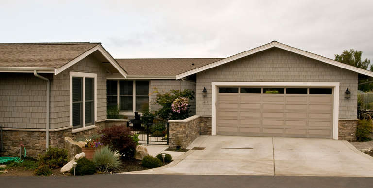 Craftsman House Plan #2559-00146 Elevation Photo