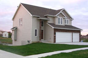 Narrow Lot House Plan #2559-00194 Elevation Photo