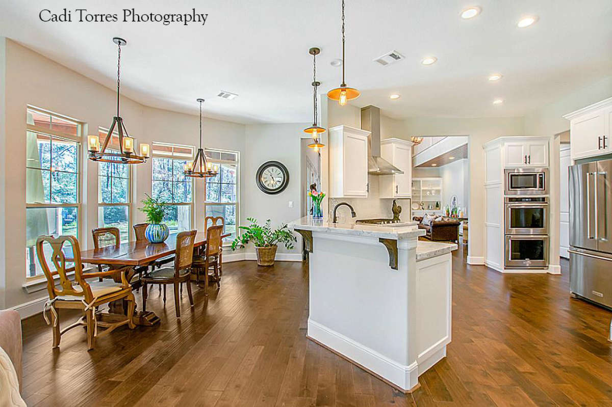 CRAFTSMAN STYLE HOME, image size:1200x799