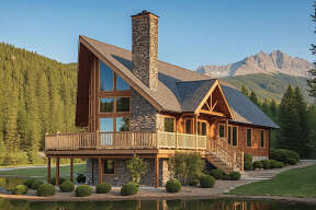 Vacation House Plan #033-00006 Elevation Photo
