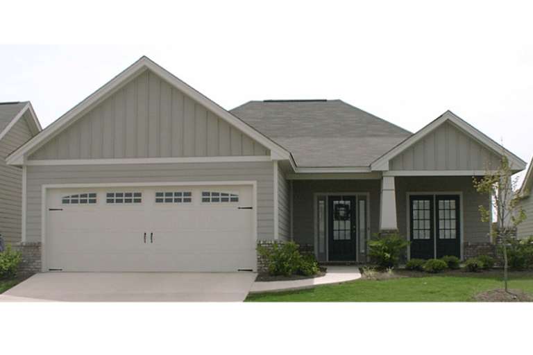 Traditional House Plan #1070-00140 Elevation Photo