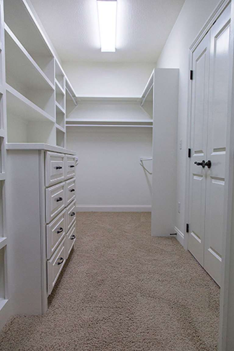 European Plan - 2,217 Square Feet, 3 Bedrooms, 2.5 Bathrooms | Floor ...
