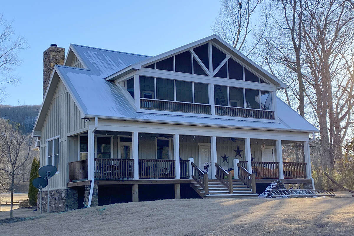 country-plan-1-972-square-feet-3-bedrooms-3-5-bathrooms-940-00001