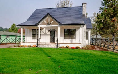 Cottage House Plan #940-00011 Build Photo