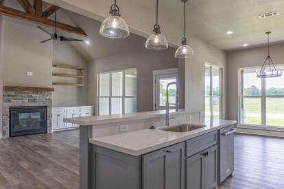 Craftsman House Plan #041-00144 Build Photo