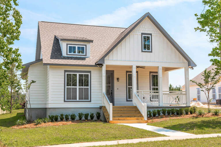 Traditional House Plan #041-00150 Build Photo