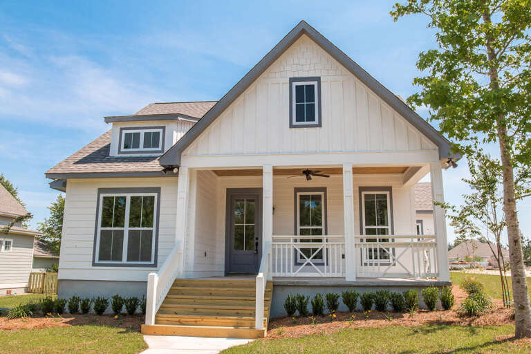 Traditional House Plan #041-00150 Build Photo