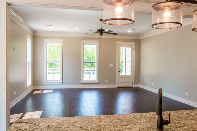 Traditional House Plan #041-00150 Build Photo