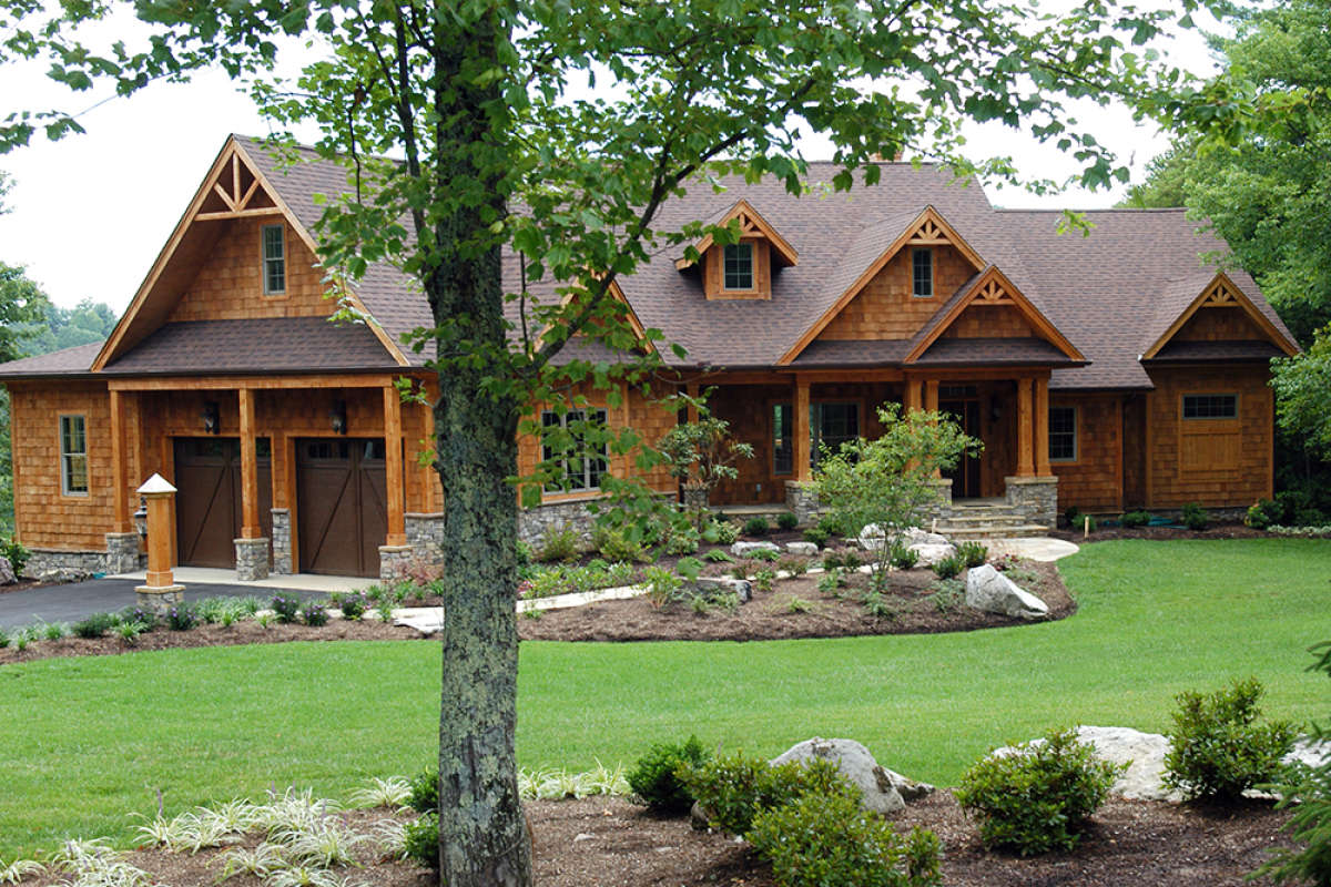 Mountain Rustic Plan: 2,685 Square Feet, 3 Bedrooms, 2.5 ...
