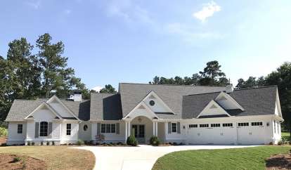 4 Bed, 3 Bath, 3026 Square Foot House Plan - #286-00072