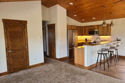 Cabin House Plan #940-00098 Build Photo