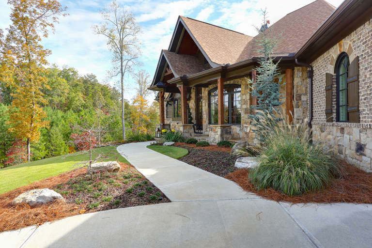 Craftsman House Plan #699-00105 Elevation Photo