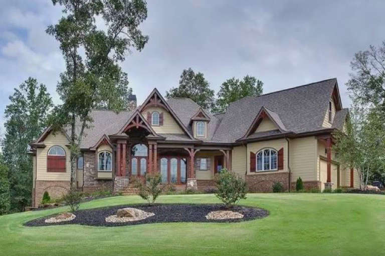 House Plan House Plan #20193 FRONT PHOTO DEFAULT