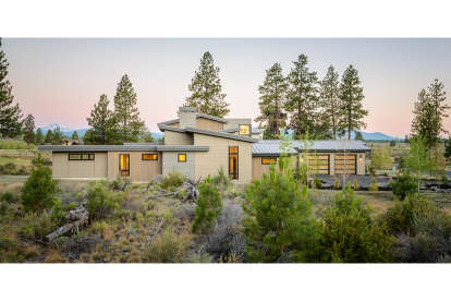 Mid Century Modern House Plan #5829-00018 Elevation Photo