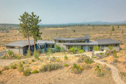 Contemporary House Plan #5829-00023 Elevation Photo