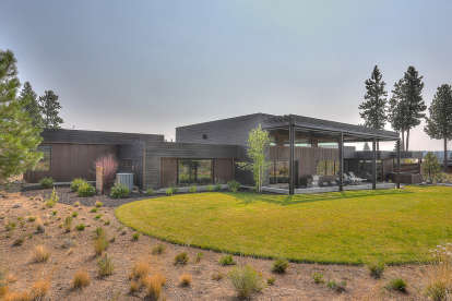 Modern House Plan #5829-00024 Elevation Photo