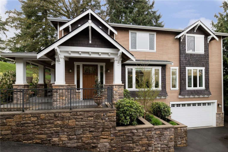 House Plan House Plan #20799 Front Elevation