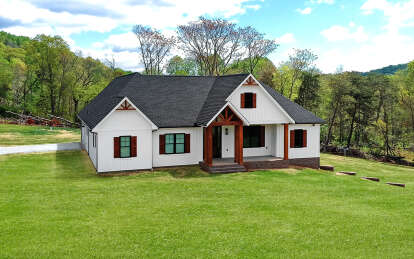 Modern Farmhouse House Plan #041-00190 Build Photo