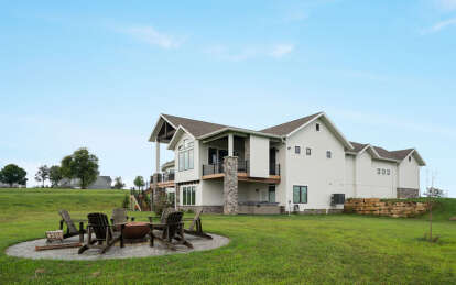 Craftsman House Plan #5631-00098 Build Photo