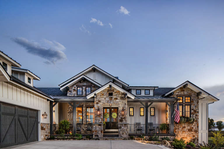 Craftsman House Plan #5631-00098 Elevation Photo