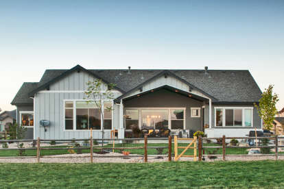 Ranch House Plan #5631-00109 Elevation Photo