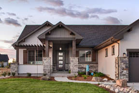 Craftsman House Plan #5631-00121 Elevation Photo