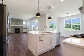 Modern Farmhouse House Plan #402-01600 Additional Photo