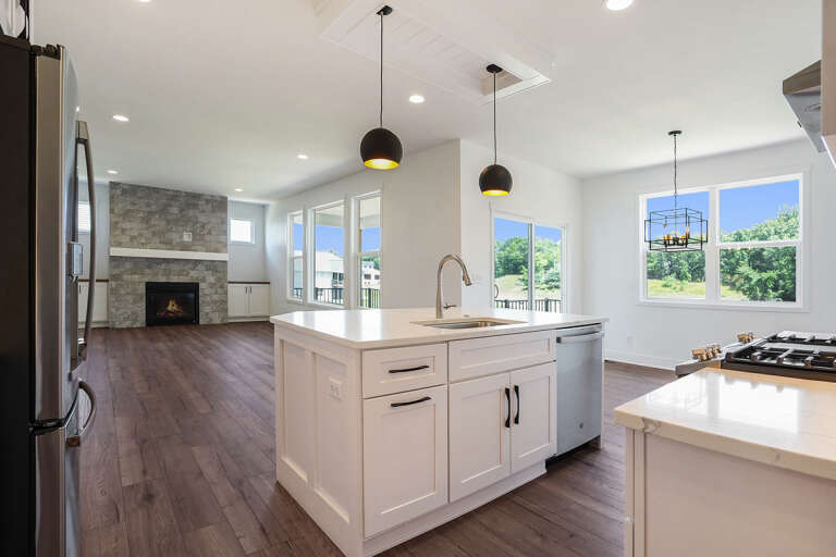 Modern Farmhouse House Plan #402-01600 Additional Photo