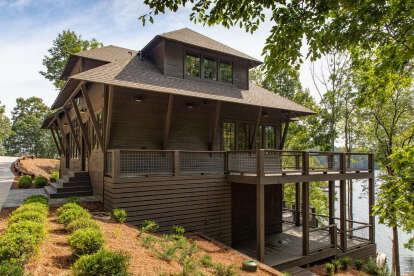 Lake Front House Plan #1070-00274 Build Photo
