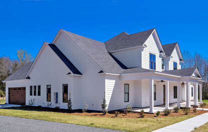 Modern Farmhouse House Plan #1070-00285 Elevation Photo
