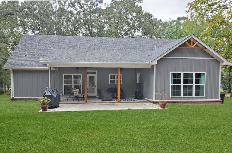 Modern Farmhouse House Plan #009-00288 Build Photo