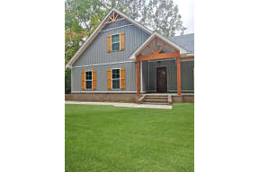 Modern Farmhouse House Plan #009-00288 Build Photo