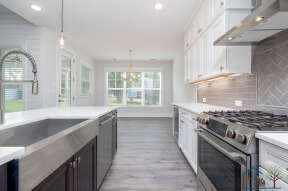 Modern Farmhouse House Plan #009-00289 Build Photo