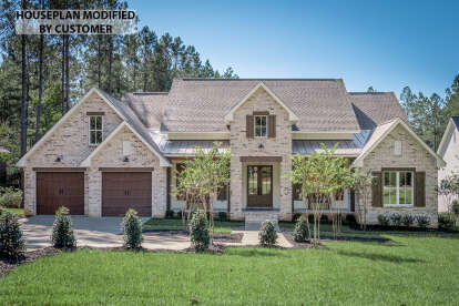 Modern Farmhouse House Plan #041-00201 Build Photo