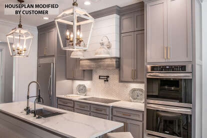 Modern Farmhouse House Plan #041-00201 Build Photo