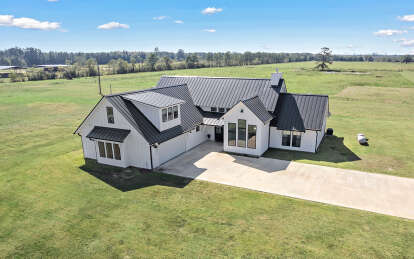 Modern Farmhouse House Plan #963-00408 Build Photo