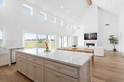 Modern Farmhouse House Plan #963-00408 Build Photo