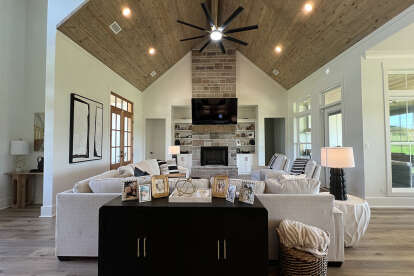 Modern Farmhouse House Plan #4534-00022 Build Photo