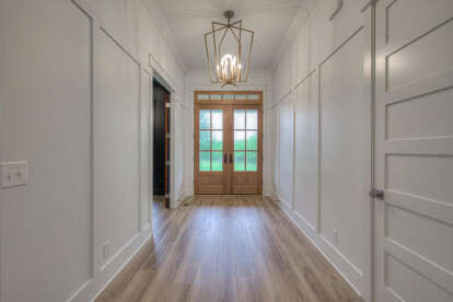 Modern Farmhouse House Plan #041-00222 Build Photo