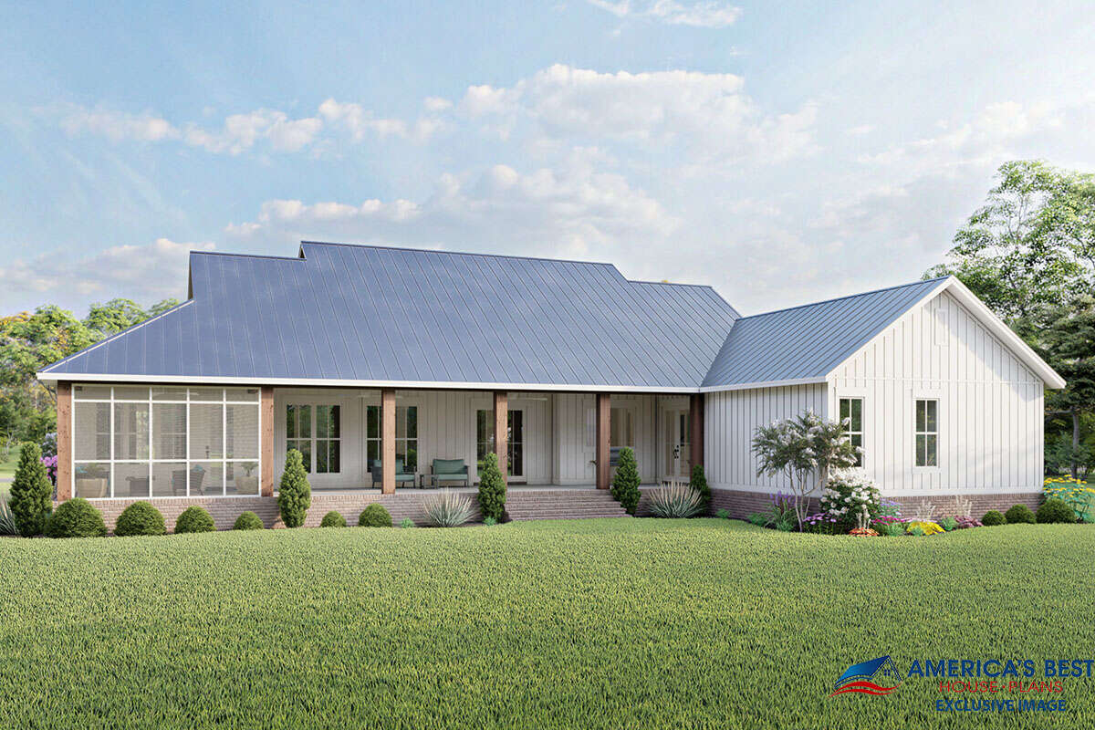 Modern Farmhouse House Plan #041-00224 Elevation Photo