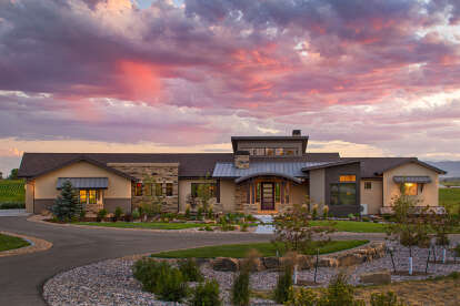 Mountain House Plan #5631-00127 Elevation Photo