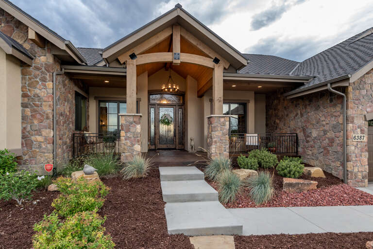 Craftsman House Plan #5631-00128 Elevation Photo